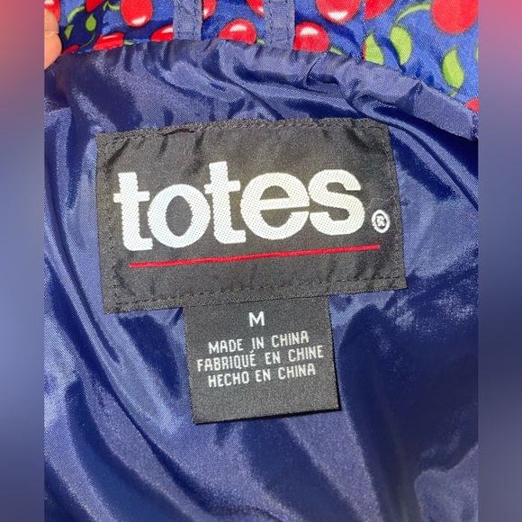 Totes women’s rain coat, size M, navy blue with cherry print - Picture 8 of 8